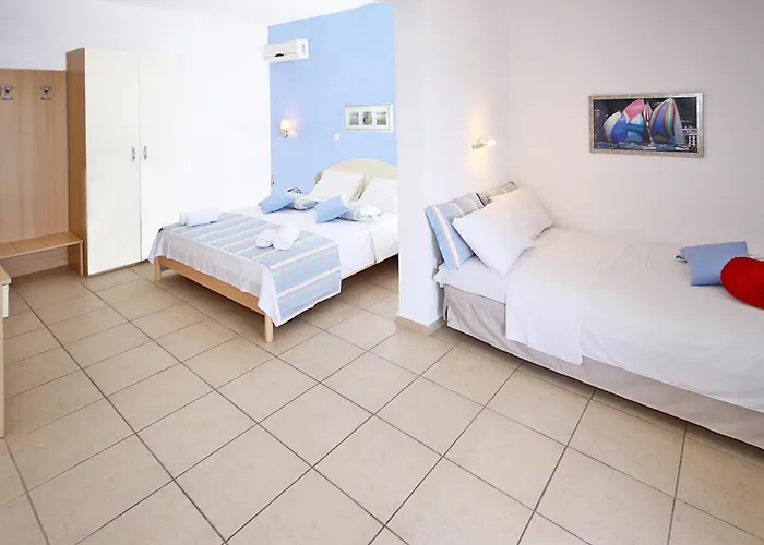 Miramare نيوس مارماراس
