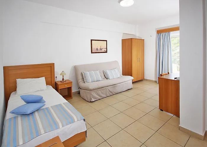 Miramare نيوس مارماراس