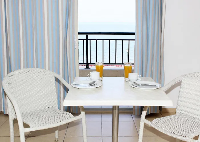 Aparthotel Miramare Néos Marmarás