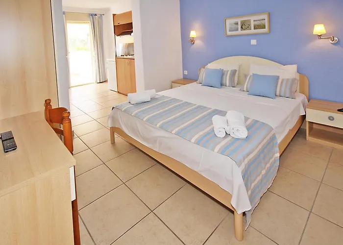 Miramare 2* Néos Marmarás